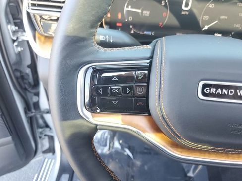 Used 2024 Jeep Grand Wagoneer Series III w/ HD Trailer Tow Package image 19