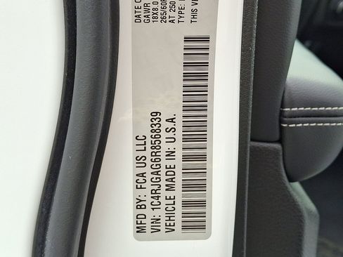 Used 2024 Jeep Grand Cherokee Altitude image 25