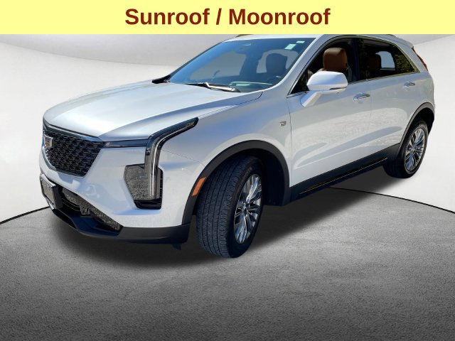 Used 2025 Cadillac XT4 Premium Luxury w/ Technology Package AWD/4WD image 5