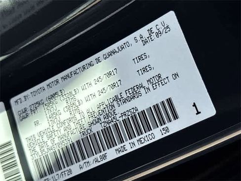 Used 2025 Toyota Tacoma SR5 image 28