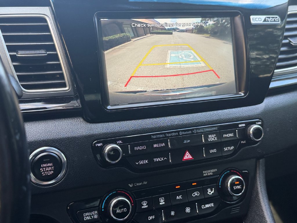 Used 2018 Kia Niro Touring FWD image 27
