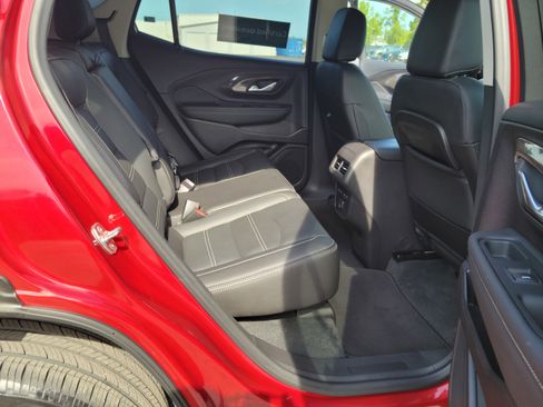 Used 2024 GMC Terrain Denali w/ Denali Premium Package AWD/4WD image 36