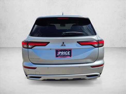 Used 2024 Mitsubishi Outlander SE FWD image 7