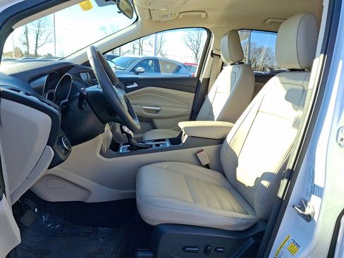 Used 2018 Ford Escape SEL image 16