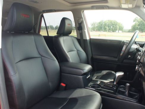 Used 2020 Toyota 4Runner TRD Off-Road Premium w/ Moonroof Package AWD/4WD image 24