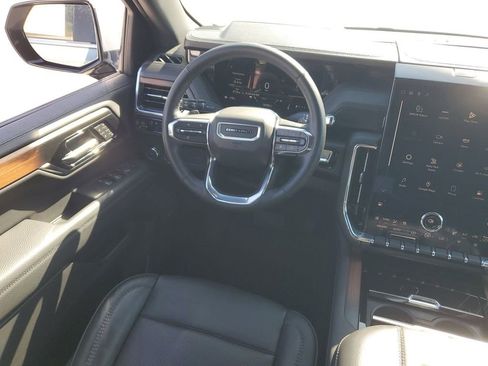 Used 2025 GMC Yukon Denali image 15