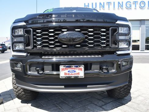 Used 2025 Ford F350 Lariat image 41