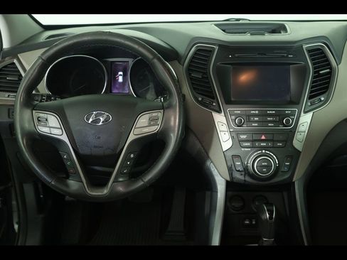 Used 2017 Hyundai Santa Fe Sport image 10