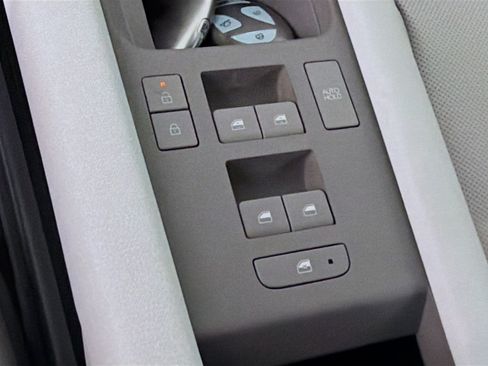 Used 2024 Hyundai Ioniq 6 SEL RWD image 15