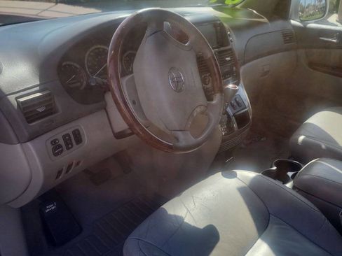 Used 2004 Toyota Sienna XLE FWD image 8