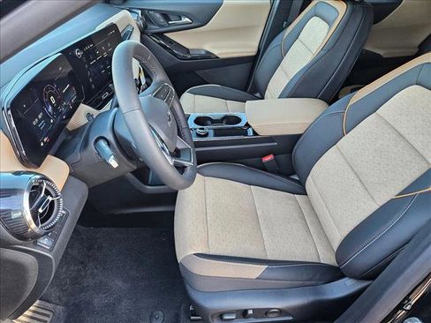 New 2026 Chevrolet Equinox ACTIV w/ Convenience Package III image 4