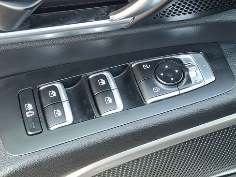 Used 2024 Kia Telluride EX w/ EX Captain's Chair Package AWD/4WD image 25
