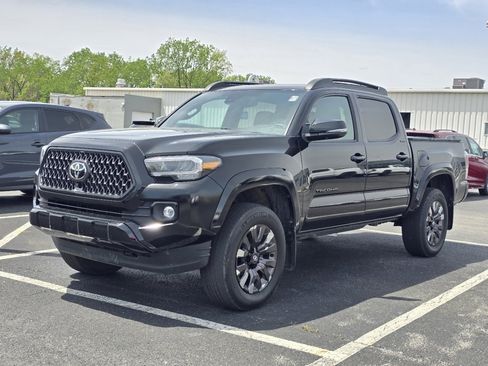 Certified 2023 Toyota Tacoma Limited w/ Nightshade Package AWD/4WD image 3