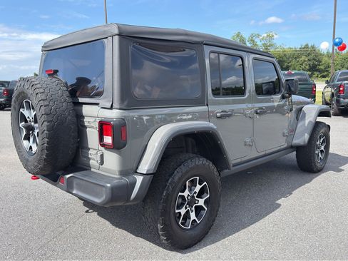 Used 2022 Jeep Wrangler Unlimited Rubicon AWD/4WD image 6