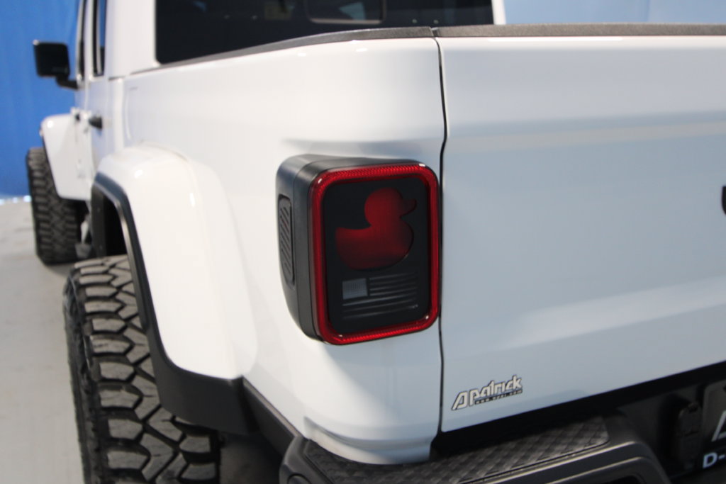 Used 2024 Jeep Gladiator Sport AWD/4WD image 35