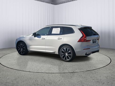 Certified 2025 Volvo XC60 B5 Ultra image 7