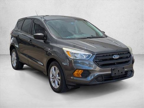 Used 2017 Ford Escape S FWD image 3