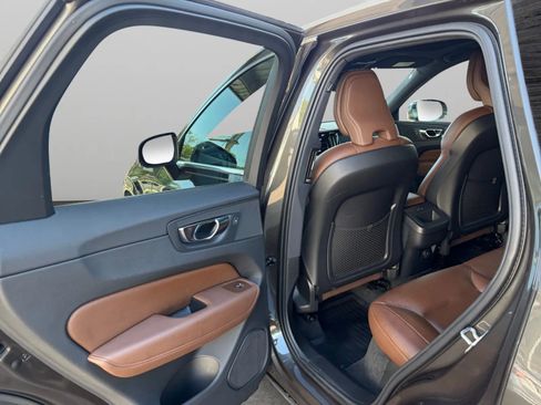 Used 2021 Volvo XC60 T5 Momentum w/ Protection Package AWD/4WD image 14