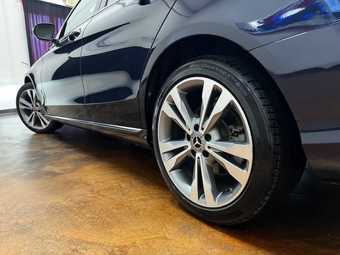 Used 2018 Mercedes-Benz C 300 4MATIC Sedan image 40