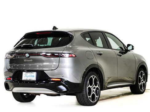 Used 2024 Alfa Romeo Tonale Ti AWD/4WD image 7