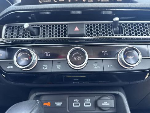 Used 2022 Honda Civic Touring image 19