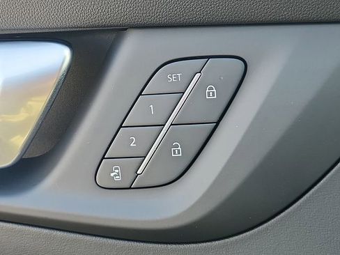 New 2026 Buick Enclave Sport Touring w/ Power Package image 17