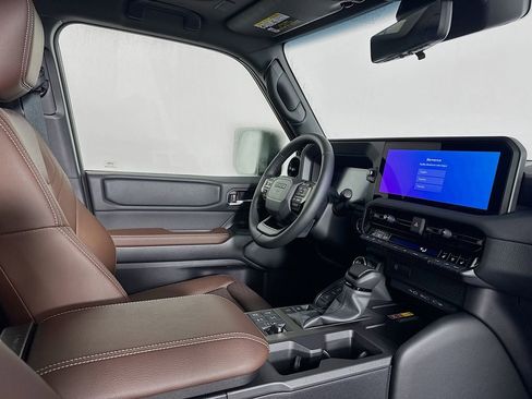 Used 2026 Toyota Land Cruiser image 31