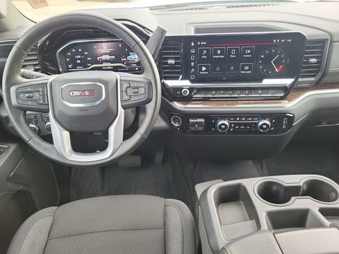 Used 2025 GMC Sierra 1500 SLE w/ X31 Off-Road Package AWD/4WD image 13