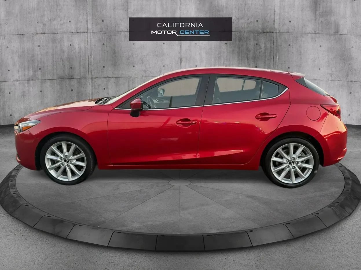 Used 2017 MAZDA MAZDA3 Touring FWD image 8