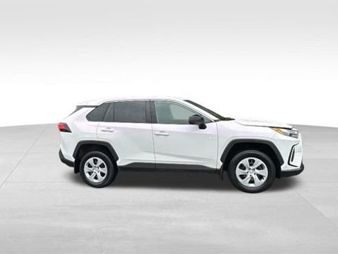 Used 2023 Toyota RAV4 LE AWD/4WD image 33