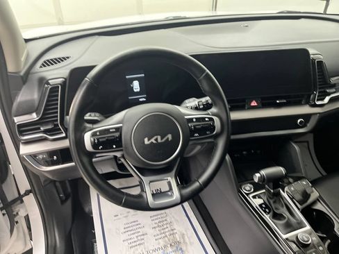 Used 2024 Kia Sportage EX AWD/4WD image 15