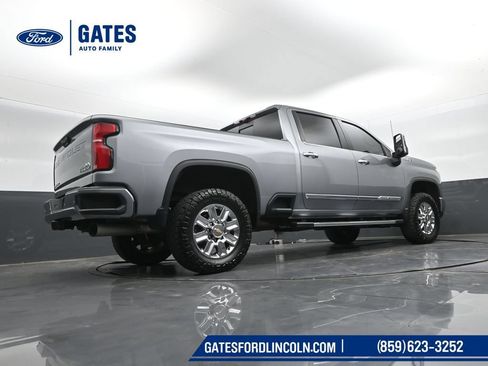 Used 2024 Chevrolet Silverado 2500 High Country w/ High Country Premium Package AWD/4WD image 41