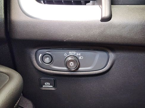 Certified 2024 GMC Terrain SLE AWD/4WD image 23