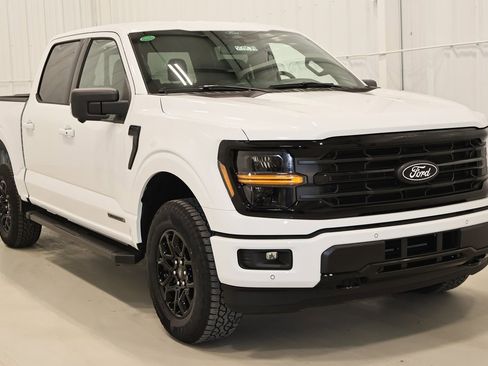 New 2025 Ford F150 XLT w/ Equipment Group 302A MID image 2