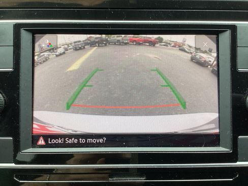 Used 2022 Volkswagen Tiguan S w/ Driver Assistance Package FWD image 15