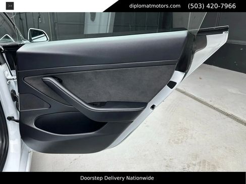Used 2020 Tesla Model 3 Standard Range Plus RWD image 33