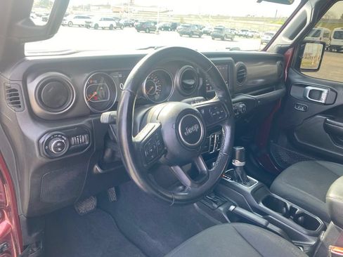 Used 2021 Jeep Gladiator Sport AWD/4WD image 12
