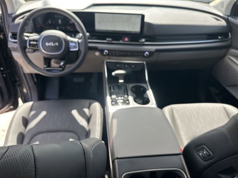 New 2026 Kia Carnival EX FWD image 14