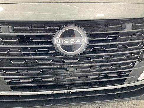 Used 2024 Nissan Sentra SV FWD image 27