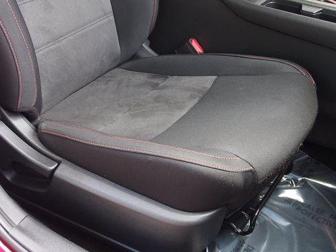 Used 2024 Nissan Sentra SR FWD image 12