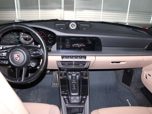Used 2020 Porsche 911 Carrera S RWD image 15