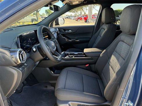 New 2026 Chevrolet Equinox LT image 23