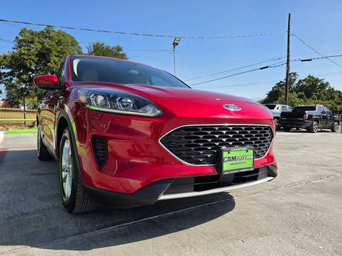 Used 2020 Ford Escape SE FWD image 4