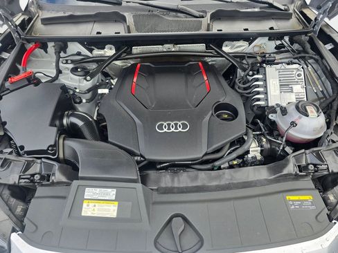 Used 2023 Audi SQ5 Prestige w/ Prestige Package AWD/4WD image 11