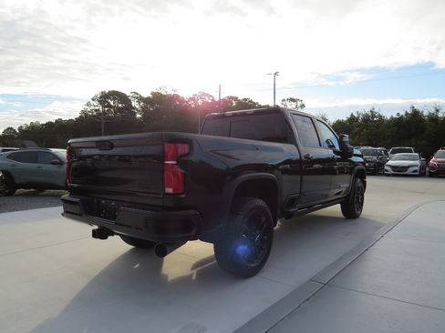 New 2025 Chevrolet Silverado 2500 High Country w/ Midnight Edition image 4