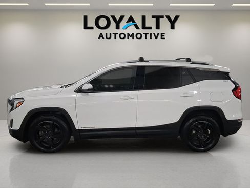 Used 2020 GMC Terrain SLT FWD image 2