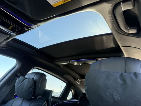 New 2026 Mercedes-Benz Maybach S 580 4MATIC image 19