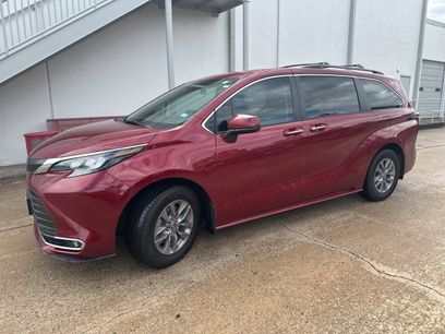 Used 2024 Toyota Sienna XLE