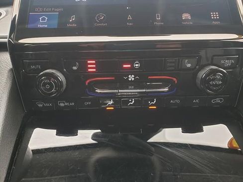 Used 2023 Jeep Grand Cherokee L Limited image 22