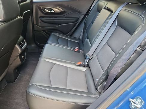 Used 2024 GMC Terrain SLT w/ Elevation Edition AWD/4WD image 25